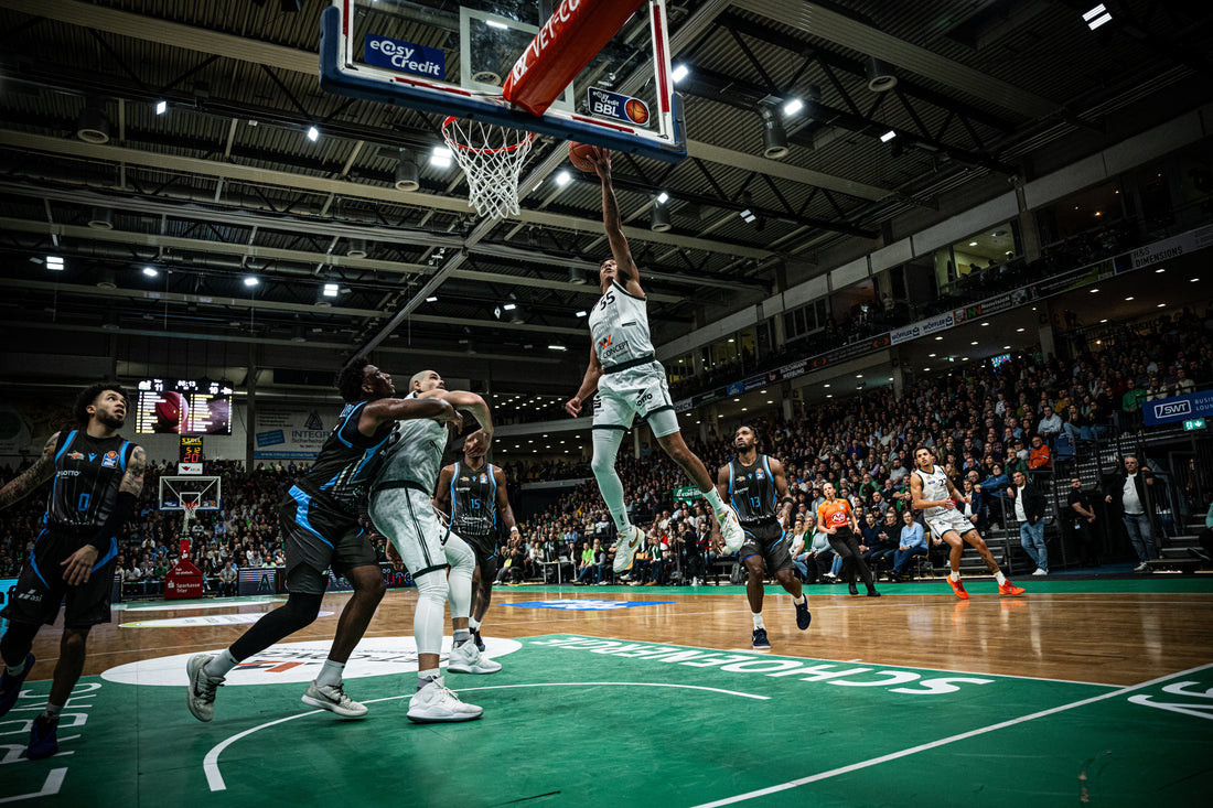 Niederlage bei Offensivfeuerwerk in Braunschweig. VET-CONCEPT Gladiators Trier unterliegen Basketball Löwen zum Saisonstart mit 107:116.